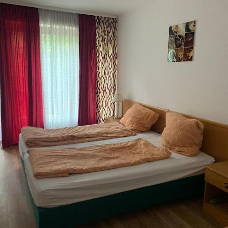 Grando Sukredo Hotel Hamburg Exterior photo
